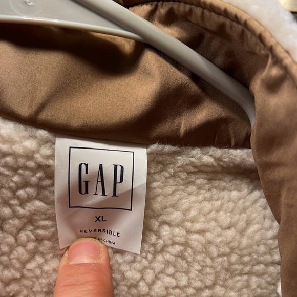 Gap Jacket - Picture 2 of 3